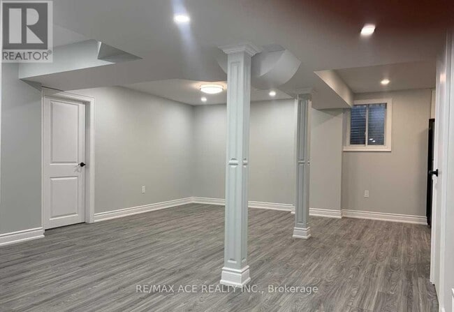 Building Photo - 36 Gillett Dr