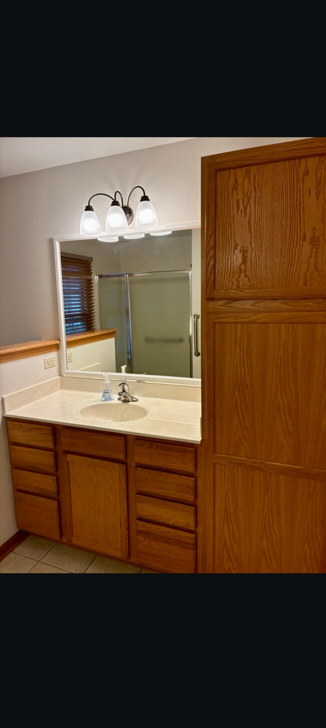 Foto del edificio - 230 Red Hawk Dr