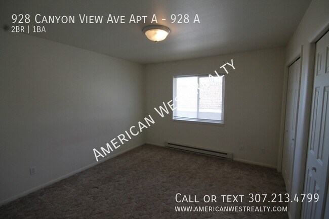 Building Photo - 928 Canyon View Ave