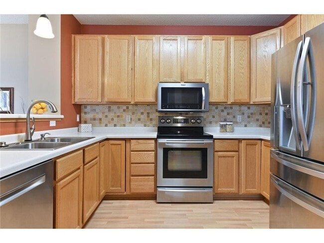 Building Photo - 8926 Olive Ln N
