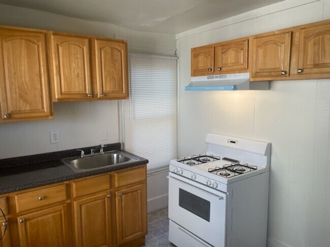 Photo - 729 W Lafayette St Apartment