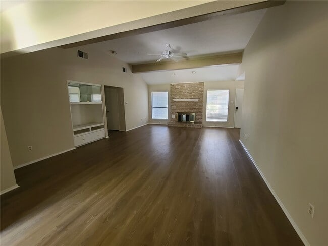 Foto del edificio - 3706 Hill Springs Dr