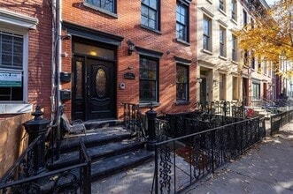 Building Photo - 711 Bloomfield St