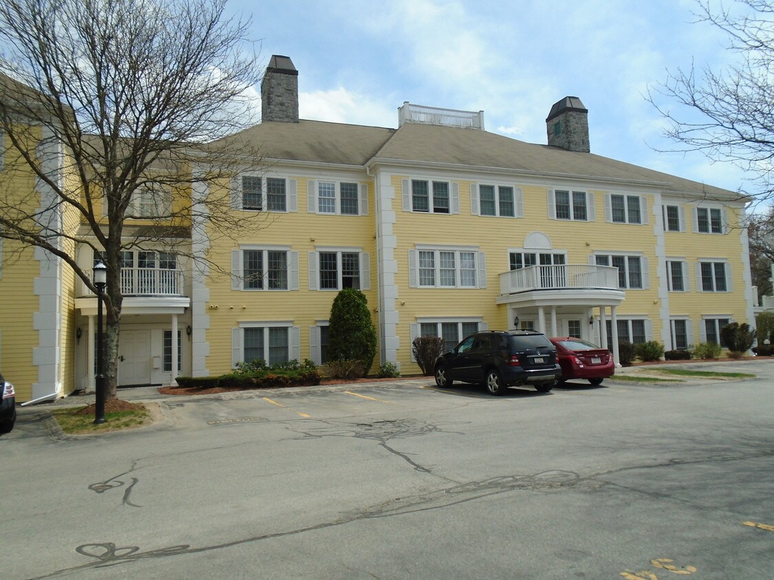 Primary Photo - 1 Riverview Blvd