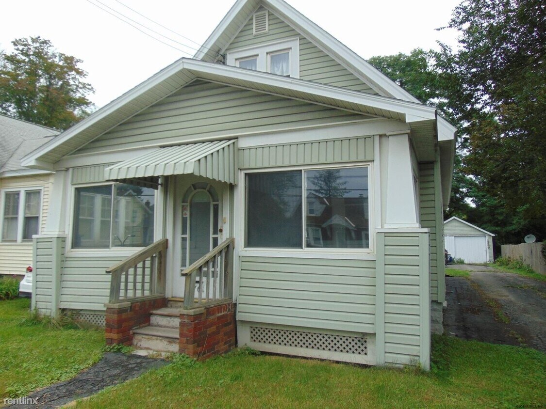 Primary Photo - 2 br, 1 bath House - 761 Curry Rd