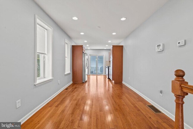 Building Photo - 1149 S 19th St