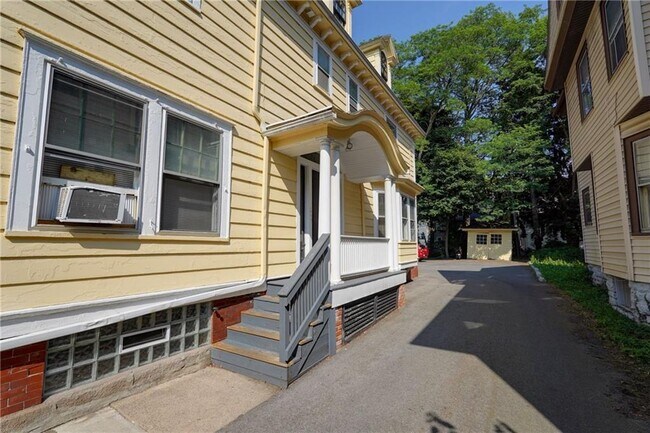 Foto del edificio - 102 Rutgers St