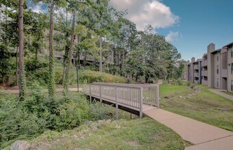 Building Photo - Turtle Creek - Lennox