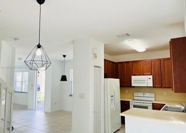 Foto del edificio - 1145 NE 31st Ter