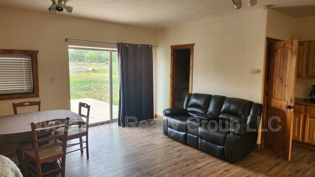 Building Photo - 6826 Willow Vista Ct