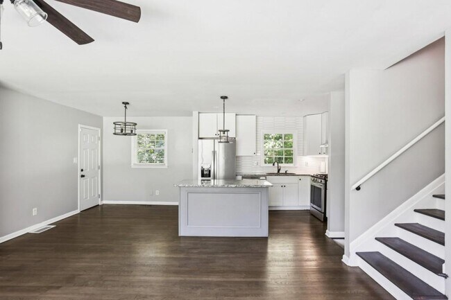 Foto del edificio - 2647 Hatfield Cir SE