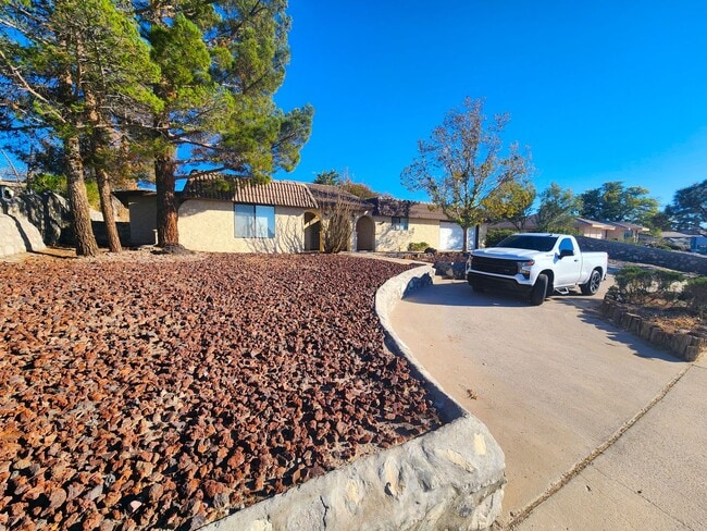 Building Photo - 3004 Missouri Ave