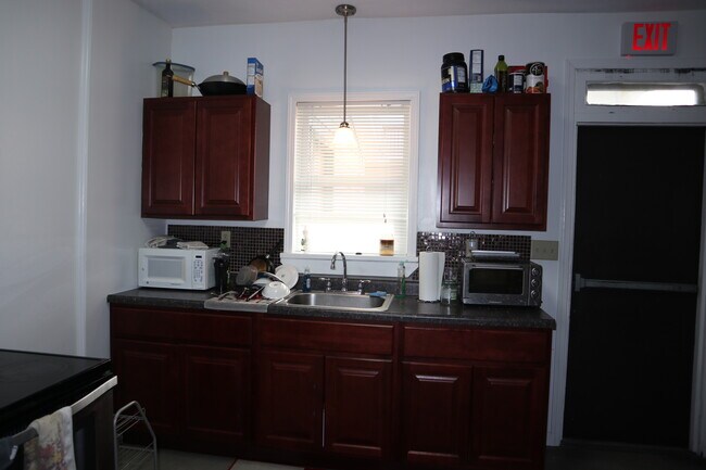 Foto del edificio - 831 6th St