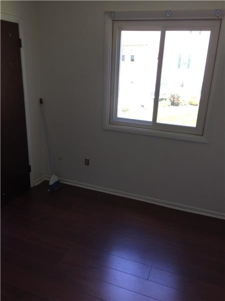 Building Photo - 117 Roskeen Ct