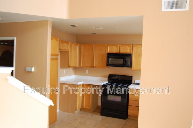 Foto del edificio - 1255 Jamaica Ln