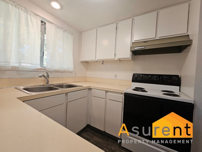 Foto del edificio - Bright & Spacious 2-Bedroom Apartment in A...