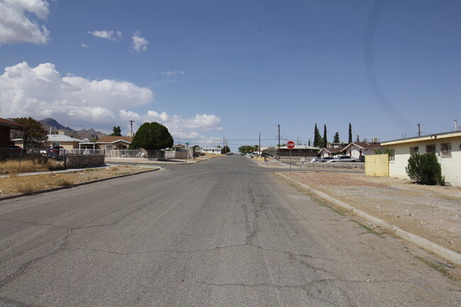 Foto del edificio - 3900 Flory Ave