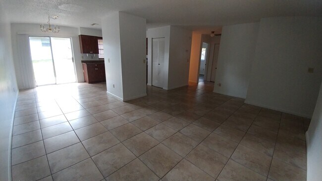 Building Photo - 3360 NE 58th Ave