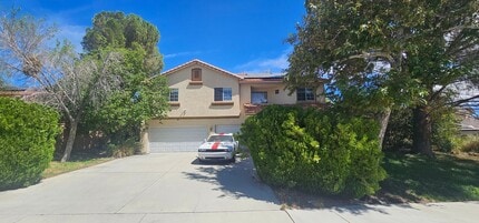 Building Photo - 7229 Ojai Dr