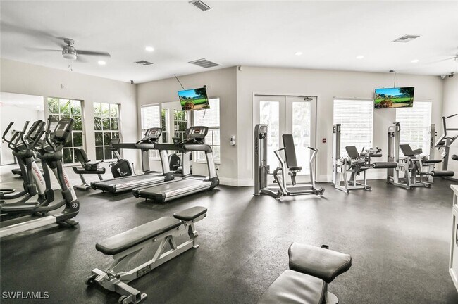 Foto del edificio - 6545 Chestnut Cir