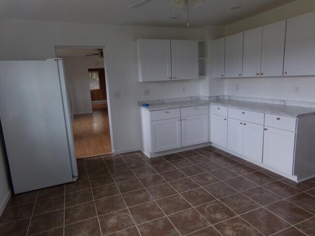 Building Photo - 35561 Belle Haven Rd