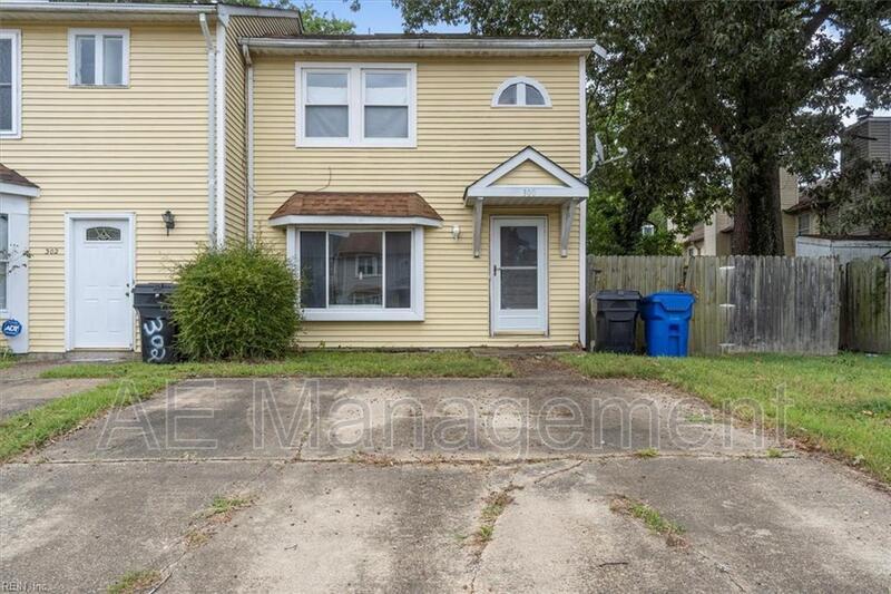 Primary Photo - 300 Osprey St