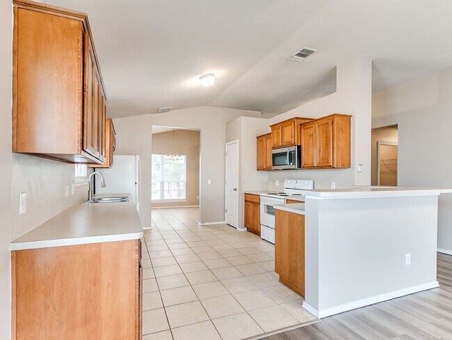Foto del edificio - 2829 NW 182nd St