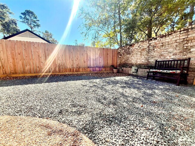 Foto del edificio - 1914 Indian Shores Rd