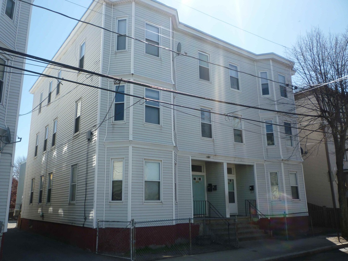 Primary Photo - 222 Elm St