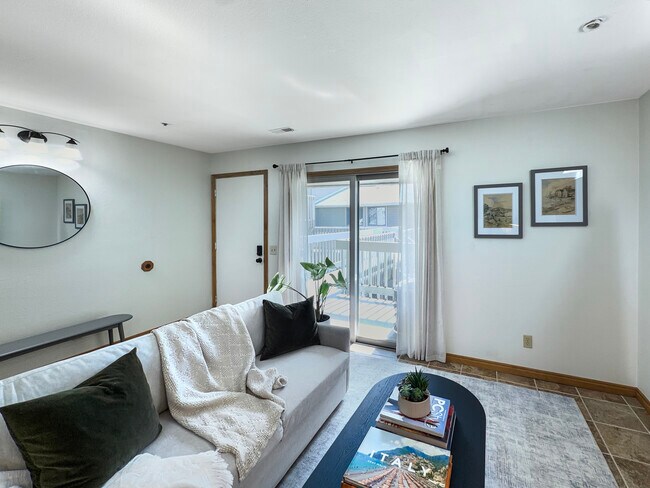 Foto del edificio - 1690 Upper Ironhorse Loop