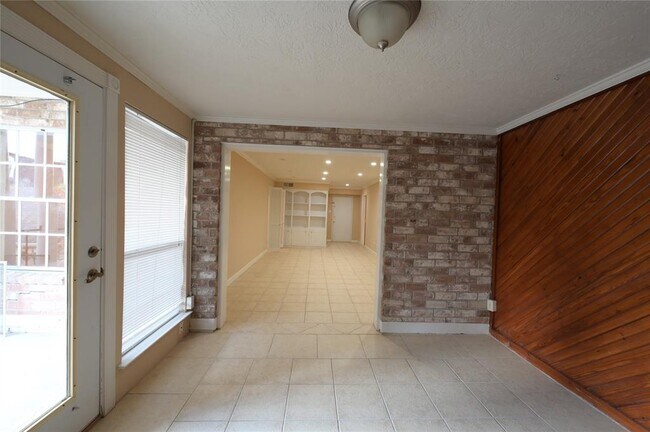 Foto del edificio - 355 N Post Oak Ln