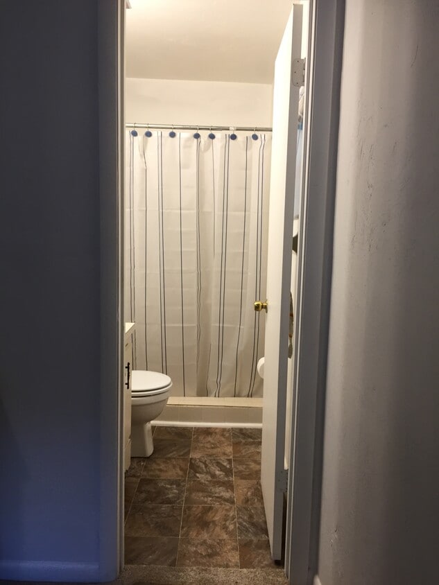 Private bathroom in the master bedroom. - 1101 SW 20th Place