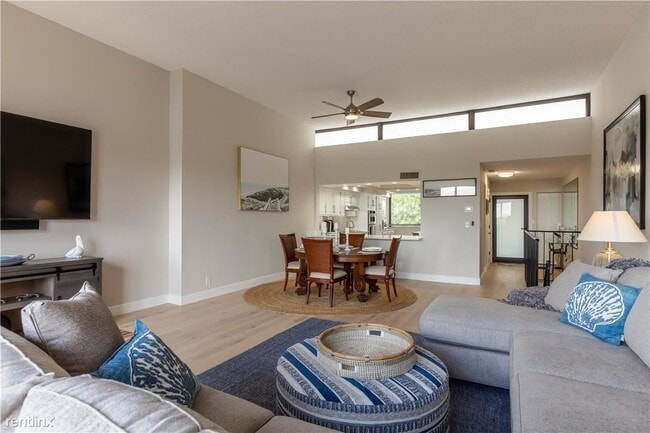 Building Photo - 2 br, 2.5 bath Townhome - 1800 S Ocean Dr ...