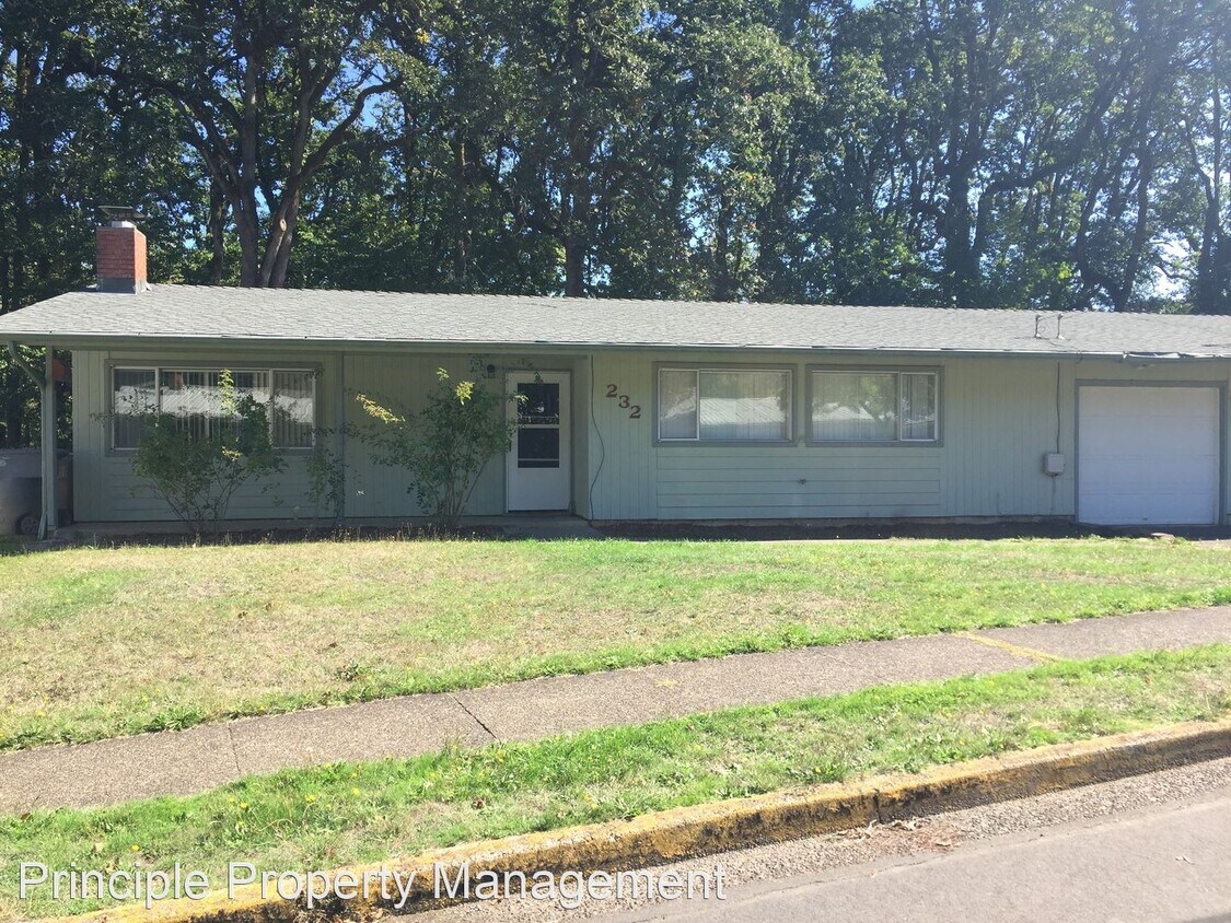 Primary Photo - 230-232 NE Azalea Dr