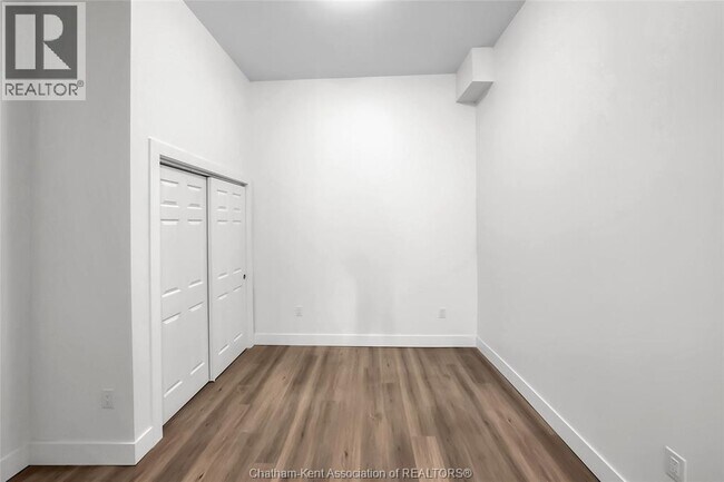 Photo du bâtiment - 131 Main St