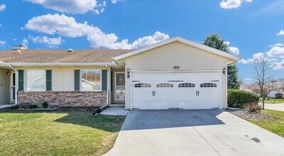 Building Photo - 1221 Eastport Dr