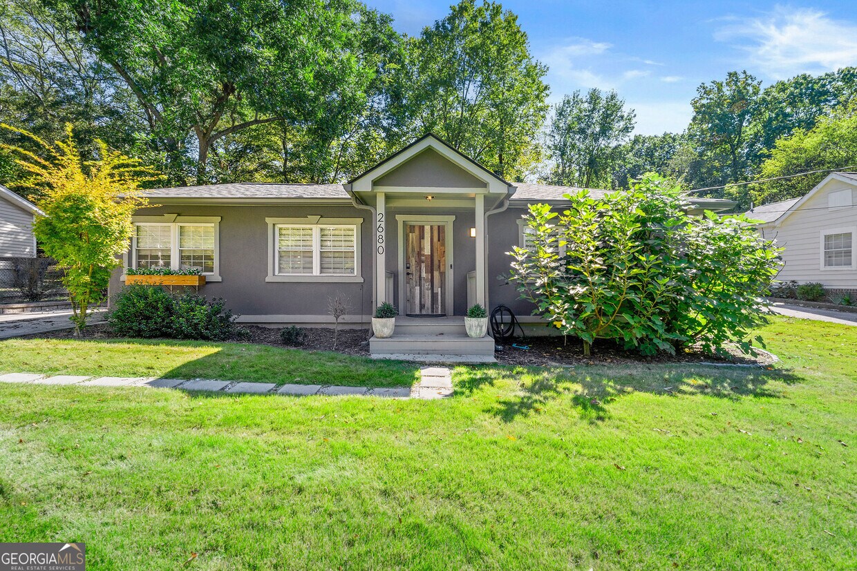 Foto principal - 2680 Rosemary St NW