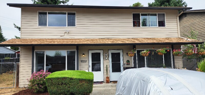 Foto principal - 9330 Holly Dr