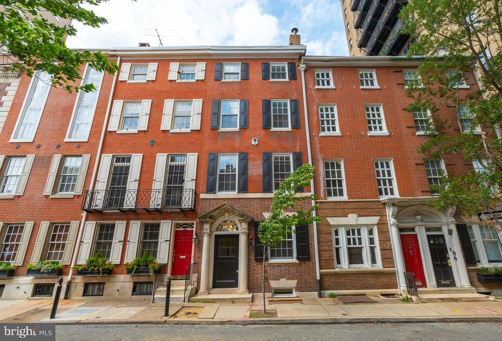 Primary Photo - 1707 Rittenhouse Square