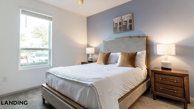 Foto del edificio - 9301 Summit Centre Way