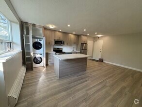 Building Photo - 150 Colborne Av