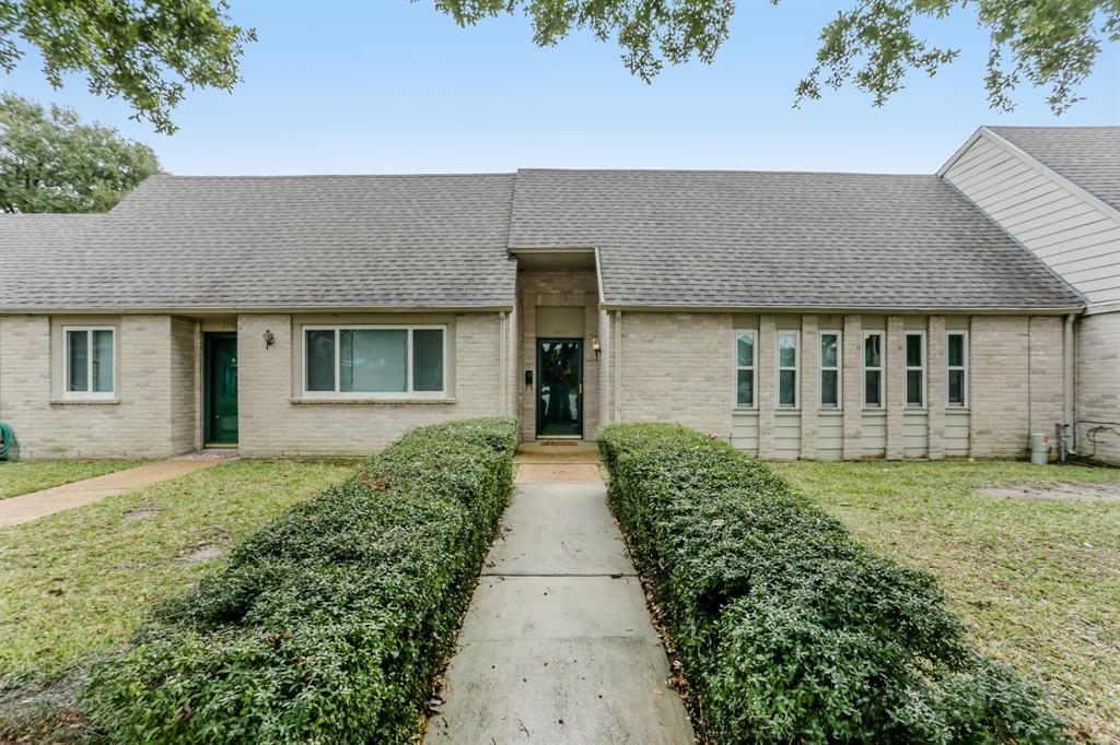 Primary Photo - 2146 Greenbriar Colony Dr