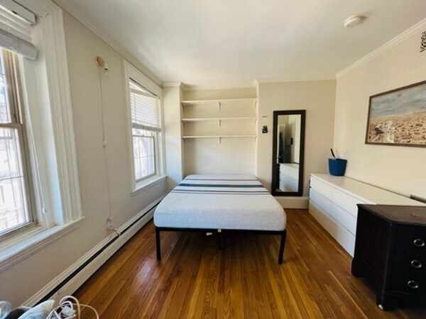 Building Photo - 33 E Springfield St