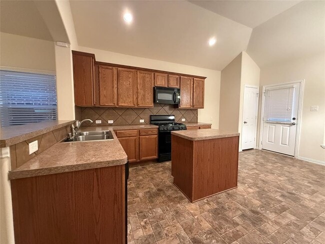 Building Photo - 8010 Rowena Dale Dr