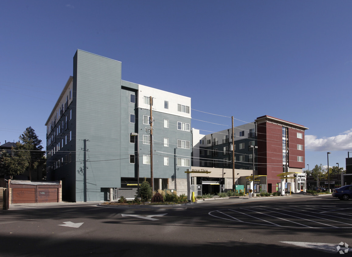 Foto del edificio - Renaissance Uptown Lofts