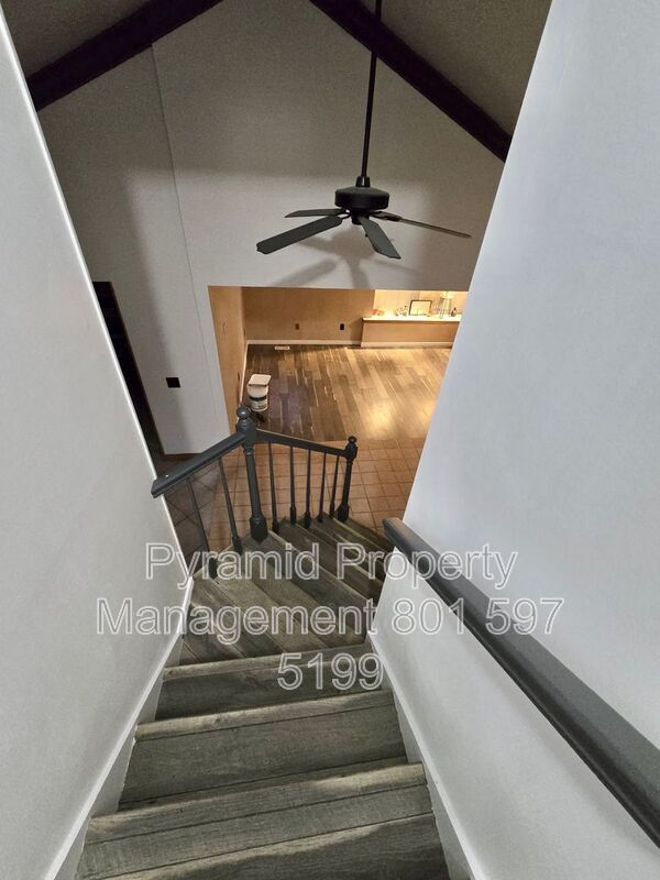 Building Photo - 2000 W 5400 S