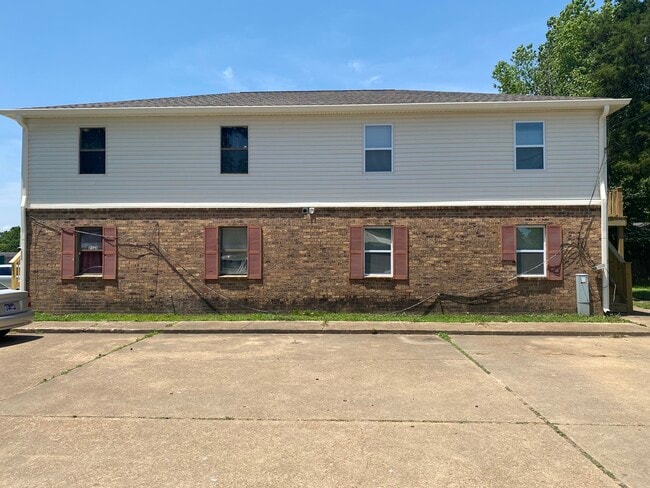 Building Photo - 21 Judson Cv