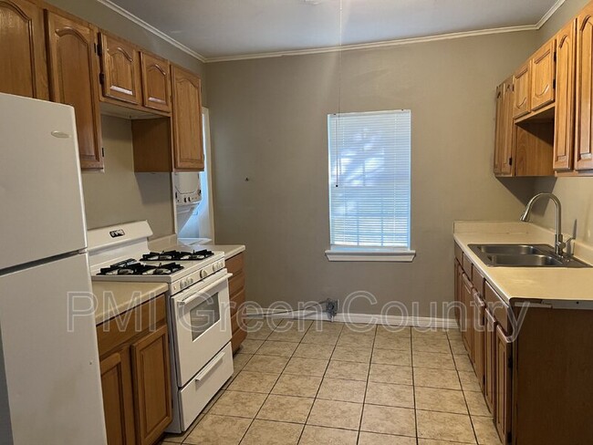 Building Photo - 408 S 48th W Ave