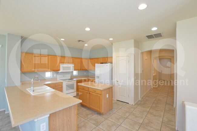 Foto del edificio - 3306 E Powell Ct
