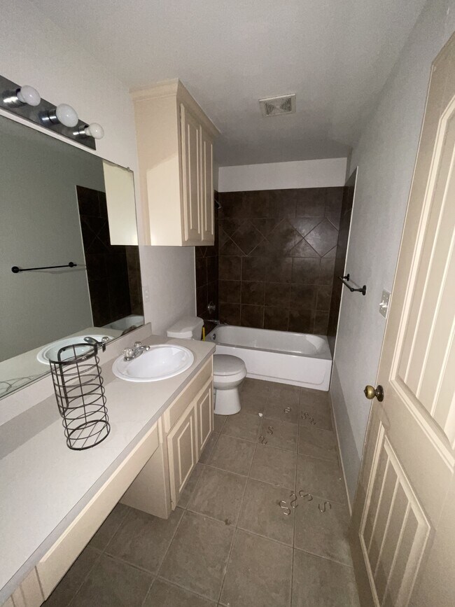 Foto del edificio - 1216 Mulkey Ln